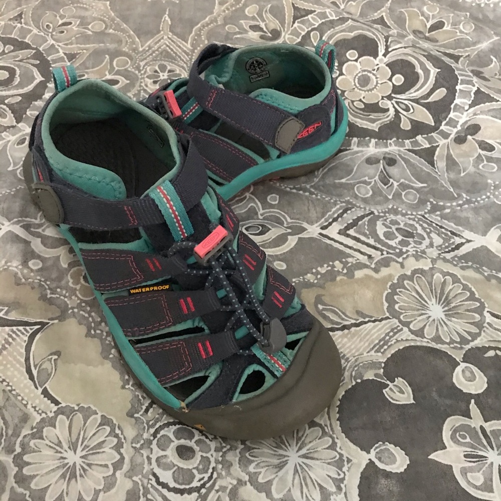 Keen kids sandals